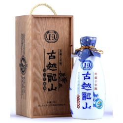 古越龙山10年陈酿绍兴花雕酒（木盒装）Alk.15%  500ml